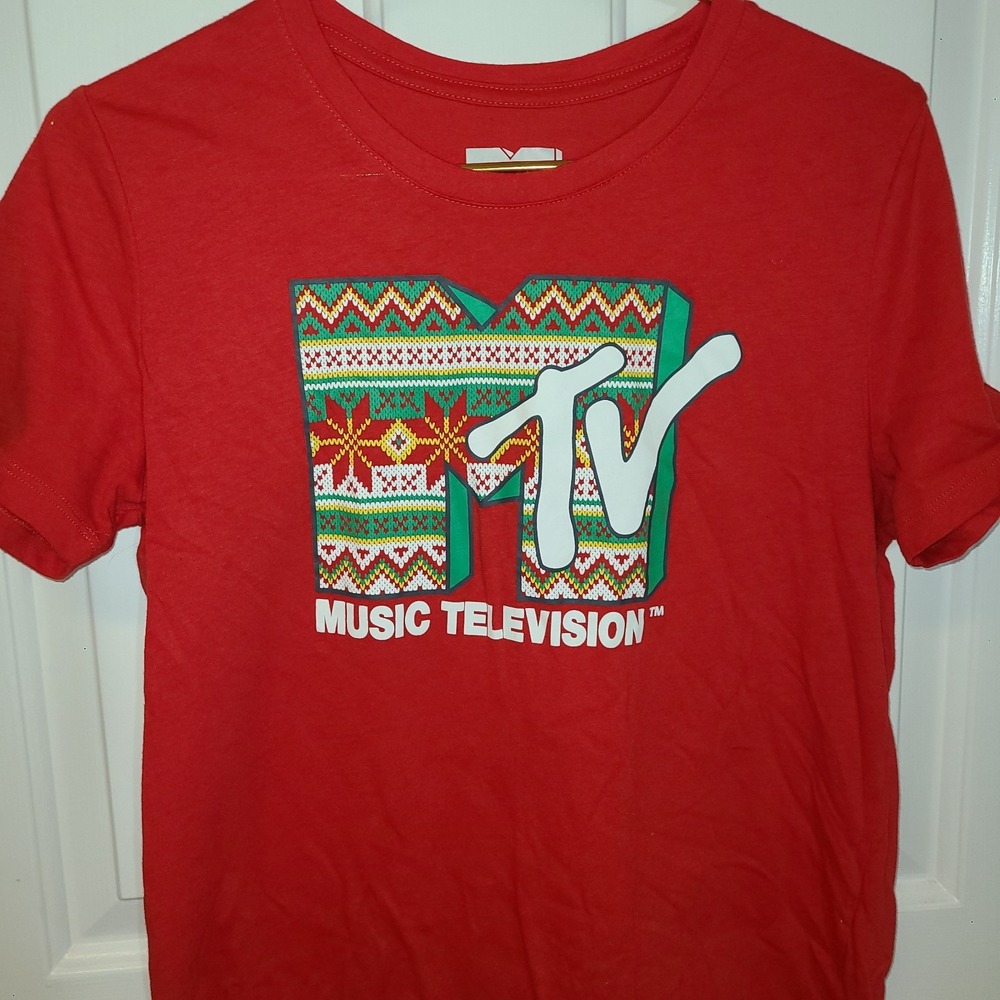 MTV Music Television Holiday T-Shirt Size XL Red Argyle Sweater 'M"